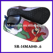 Aqua chaussures souris dessin animé aqua chaussures d&#39;eau nouvelle conception plage aqua chaussures